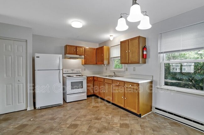 Building Photo - 106 N Mont Valla Ave