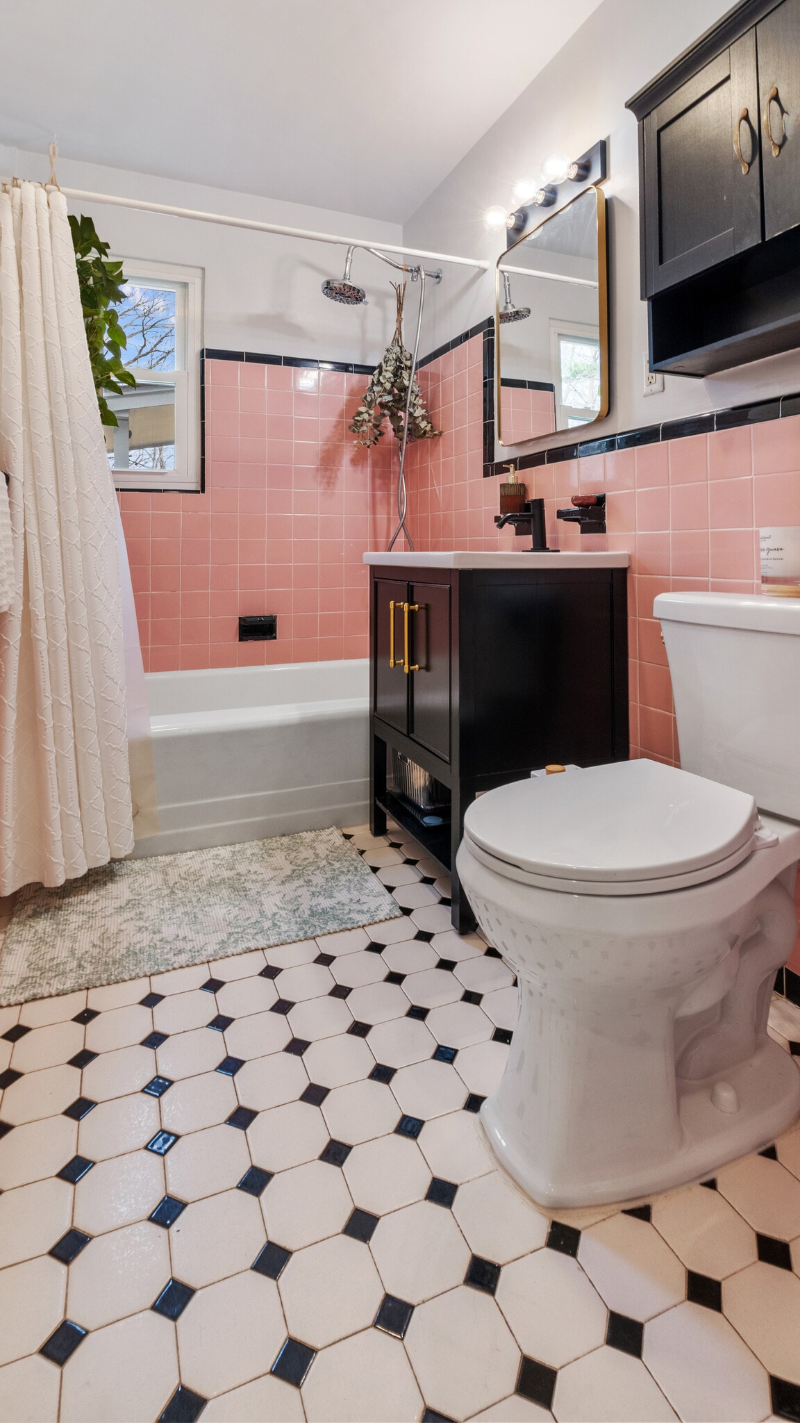 Building Photo - 44 Schlosser Dr