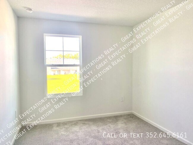 Building Photo - 4859 SW 81st Lp