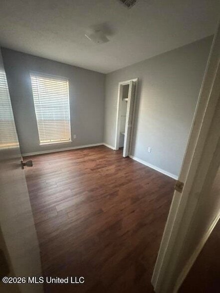 Building Photo - 77 Fern Valley Rd