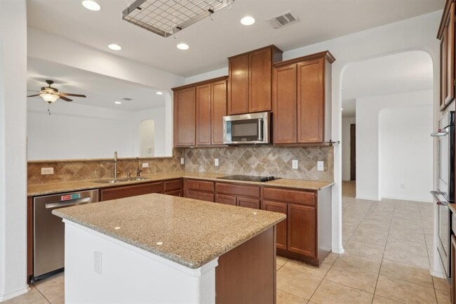 Building Photo - 1001 Lily Pad Ln