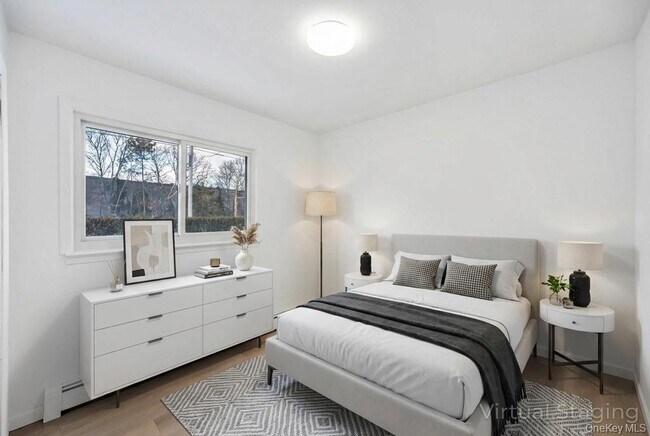 Building Photo - 5494 South Dr