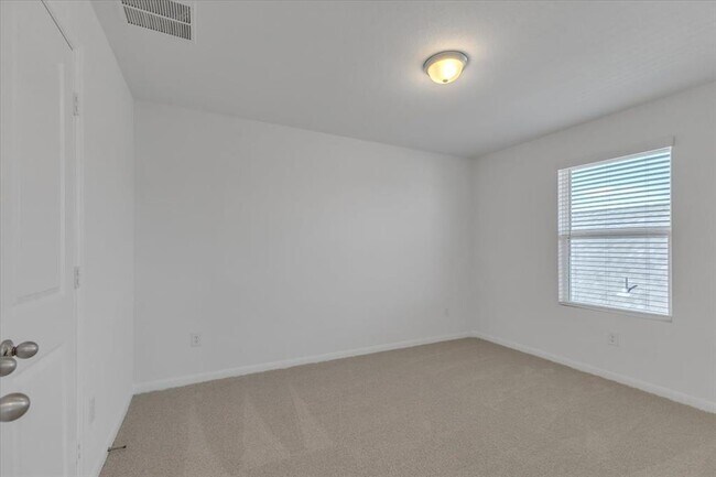 Building Photo - 202 Tokalaun Dr