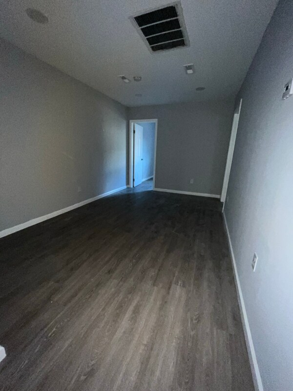 Building Photo - 880 S 14th St