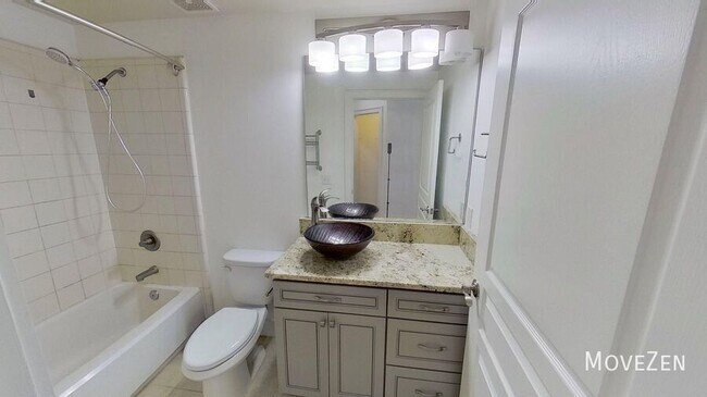 Building Photo - 115 E Park Ave