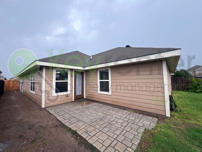 Building Photo - Beautiful 4bed/2bath home in Edinburg