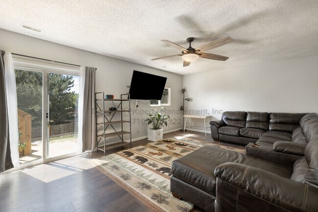 Building Photo - 7340 Waterwheel St