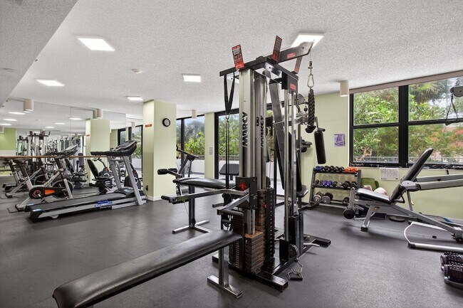 Building Photo - 1500 N Ocean Blvd