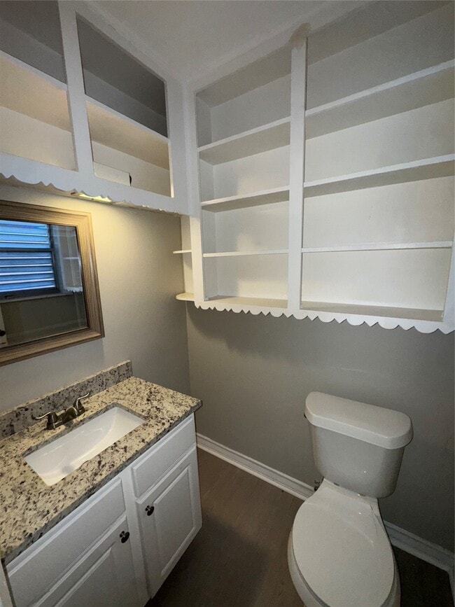 Building Photo - 5717 Woodrow St