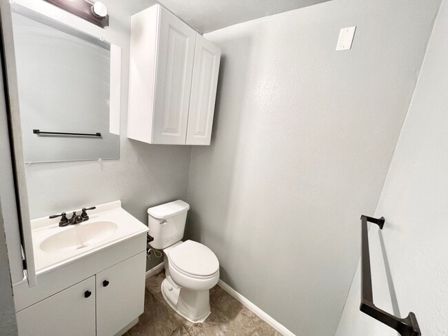 Building Photo - Cozy Studio ADU With Storage Shed