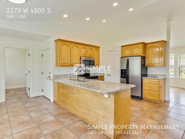 Building Photo - Newly remodeled home in Taylorsville!