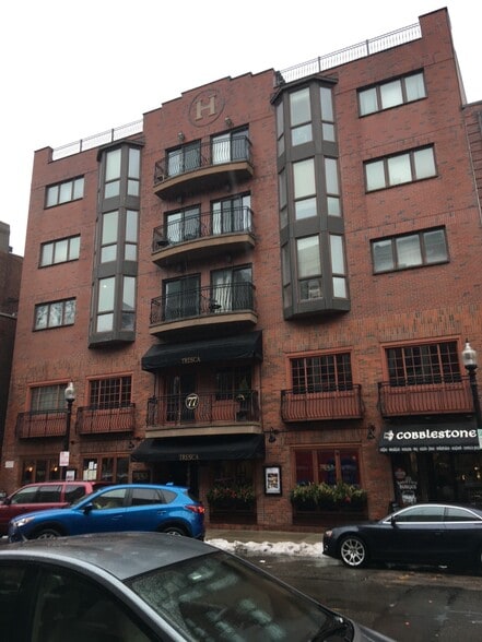 Building Photo - 237 Hanover St