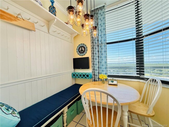 Building Photo - 8800 S Ocean Dr