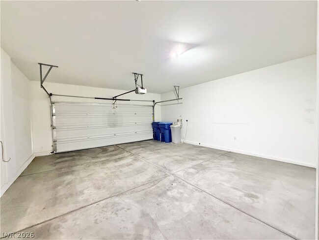 Building Photo - 8435 Spirit Vale Ave