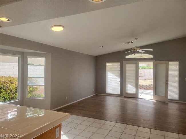 Building Photo - 2229 Fiero Dr