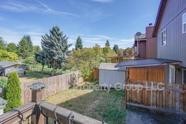 Building Photo - 5611 NE 48th Ave