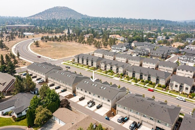 Building Photo - 2542 NE Purcell Blvd