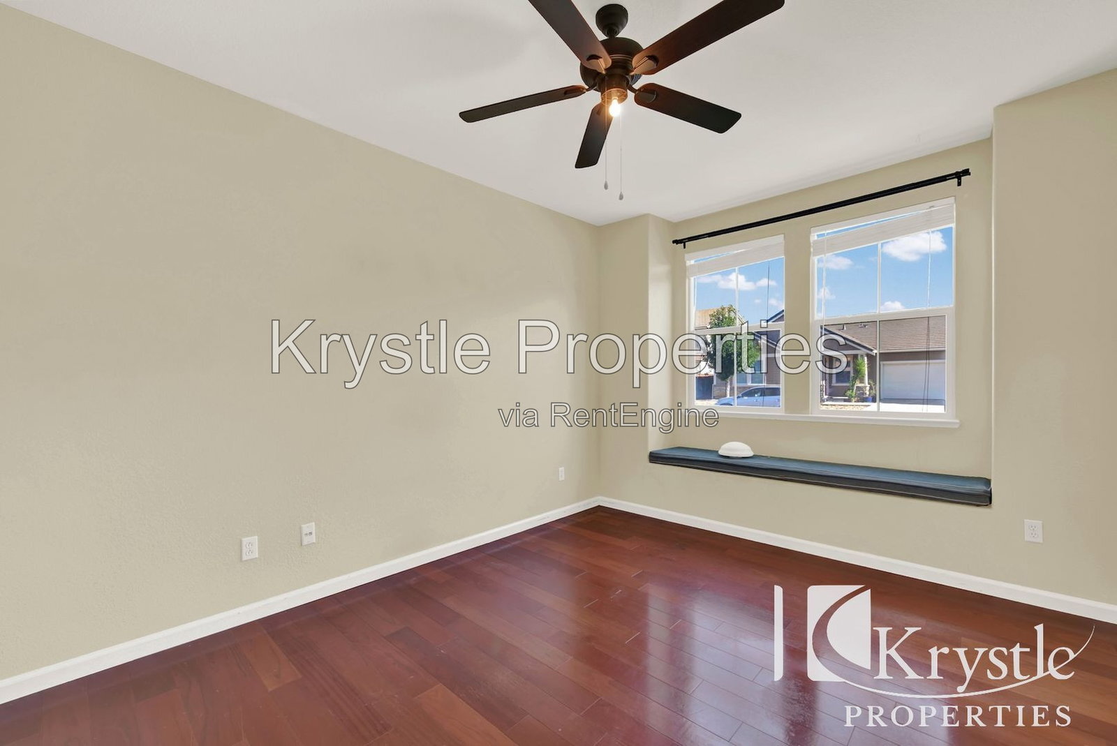Building Photo - 625 Purple Martin Dr