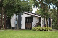Building Photo - 202 Riverbend Dr