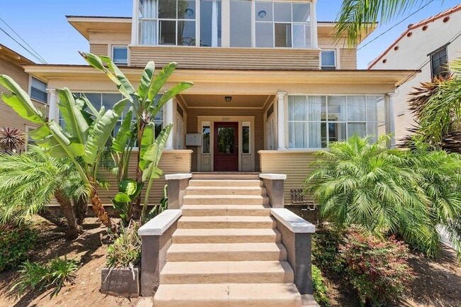 Primary Photo - 2257 Second Ave