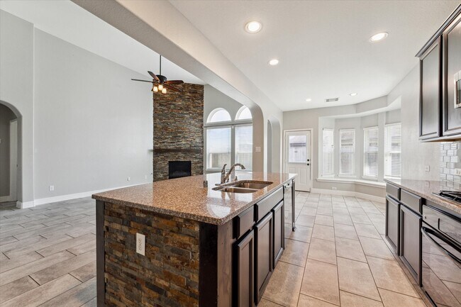 Building Photo - 6159 Flint Ct