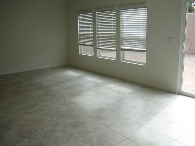 Building Photo - Beautiful 3 Bd, 2.5 bt Two Story home in a gated community with 2 car garage.