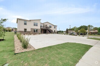 Building Photo - Stylish 3 Bed, 2 Bath Apartment in Georgetown