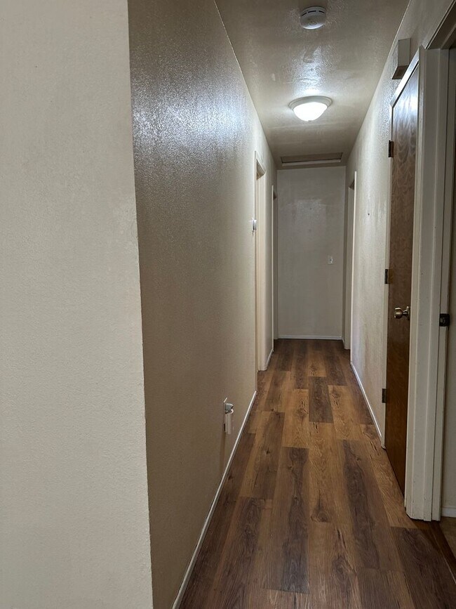 Building Photo - Charming Redding Home with Fireplace & Vau...