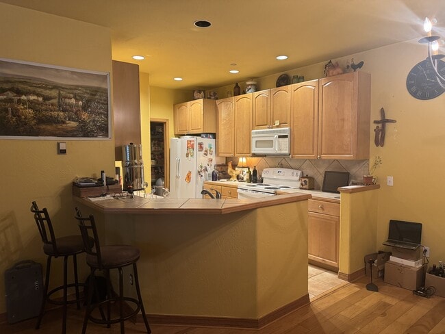 Building Photo - 750 Singletree Rd