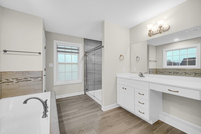 Building Photo - 2111 Easton Park Dr