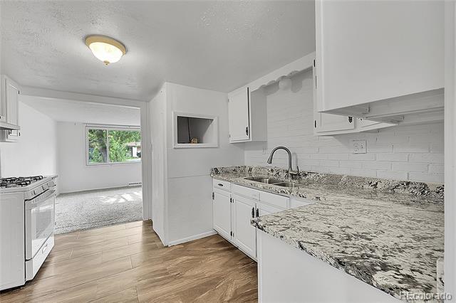 Building Photo - 708 S Roosevelt Ave