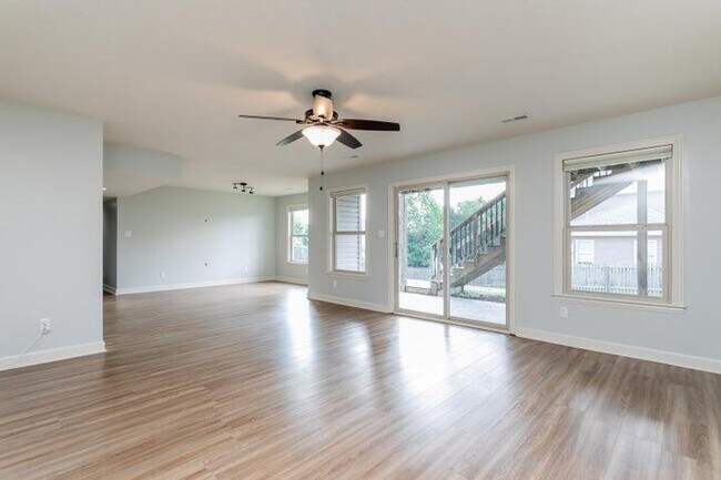 Building Photo - 4910 Stone Mountain Pkwy