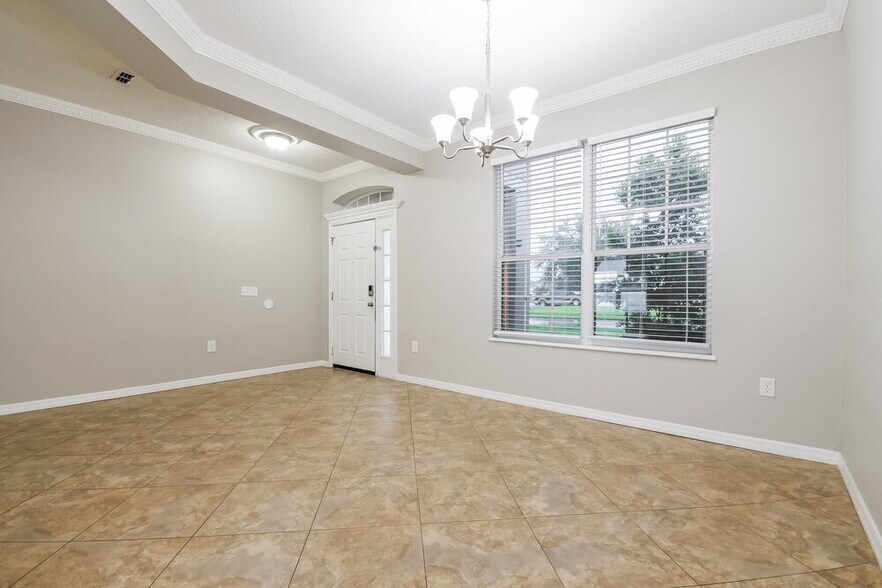 Building Photo - 2501 Tiger Maple Ct