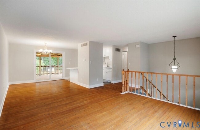 Building Photo - 5712 Willowbranch Dr