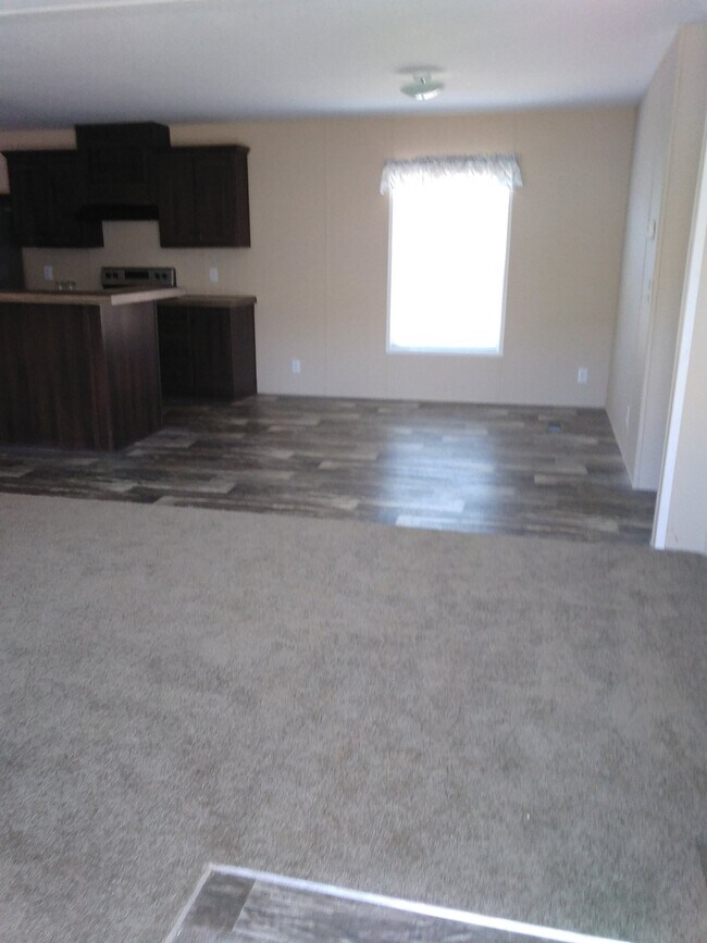 Building Photo - 818 W Grantville Rd