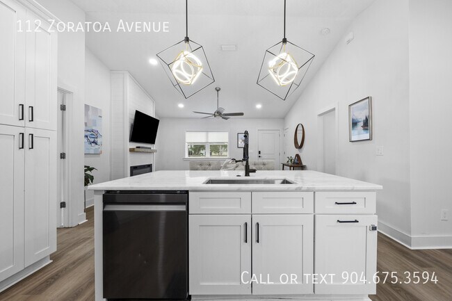 Building Photo - 112 Zoratoa Ave