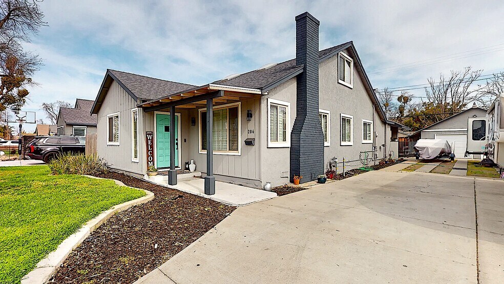 Building Photo - 204 N Santa Ana Ave