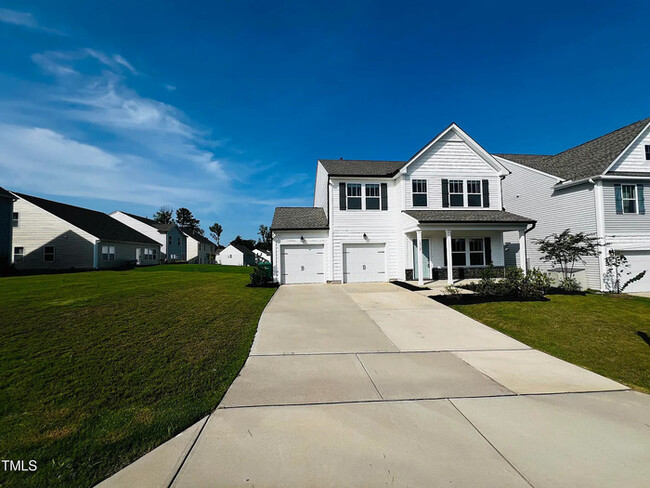 Building Photo - Like-New Home Near Downtown Fuquay with Mo...