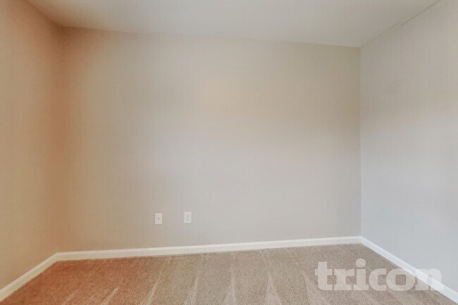 Building Photo - 4103 Laurel Creek Dr
