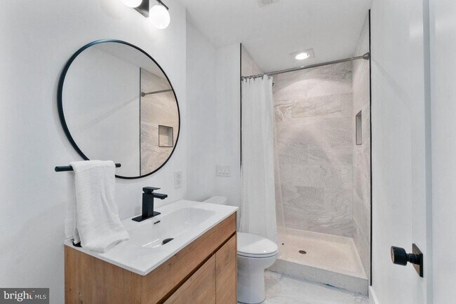 Building Photo - 851 Bacon Hall Rd