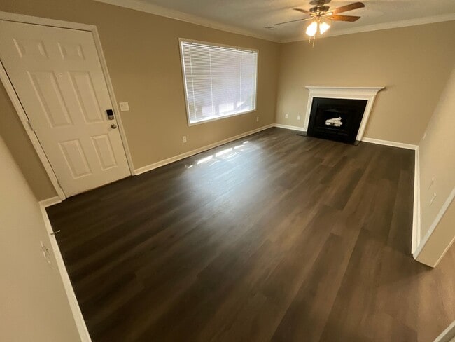 Building Photo - 2553 Old Mill Rd