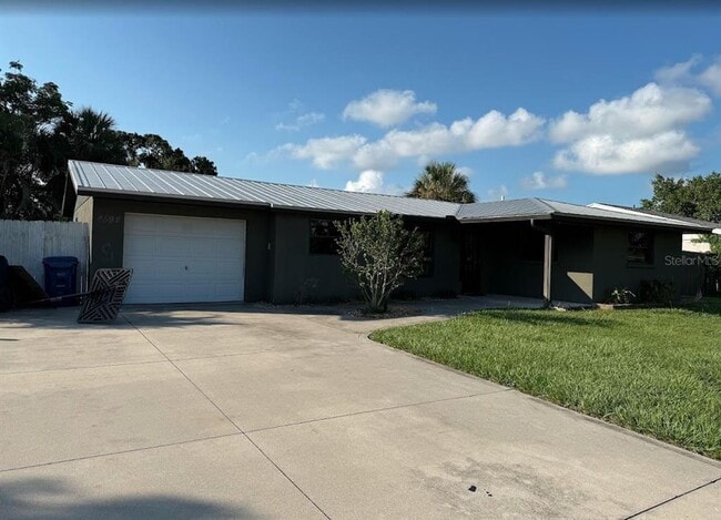 Building Photo - 4598 Brooksdale Dr