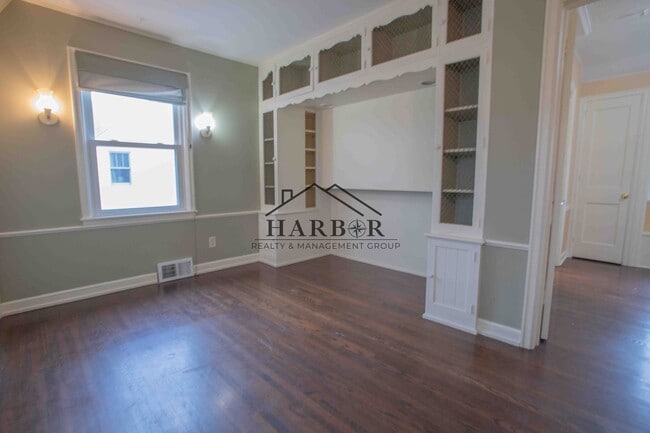 Building Photo - Single Family Home in NW Rochester!