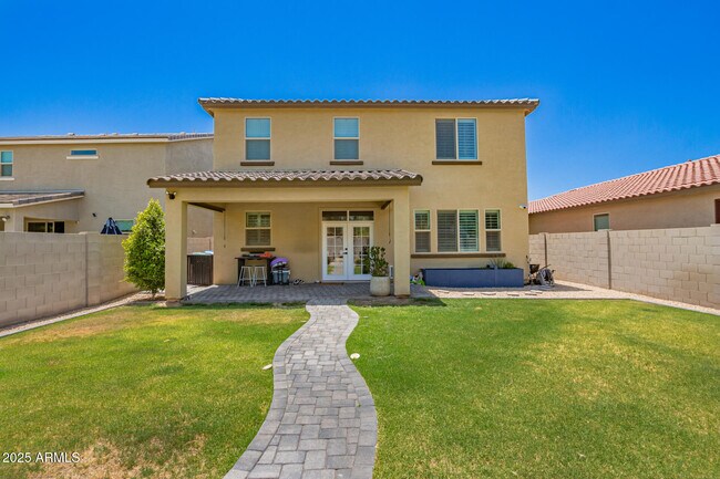 Building Photo - 2510 E Fawn Dr