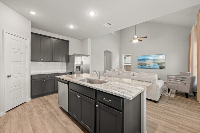 Building Photo - 27130 Peaceful Cv Dr