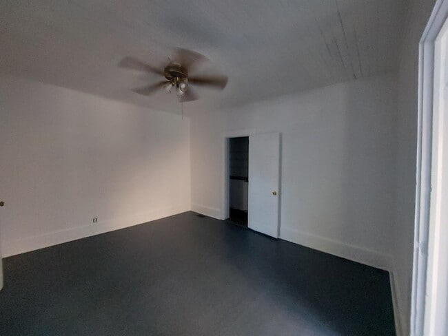 Building Photo - 547 Atlanta Ave SE