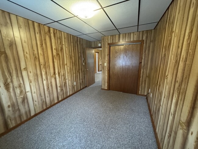 Building Photo - 563 Washington Ave