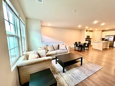 Building Photo - 13936 Castle Nook Dr