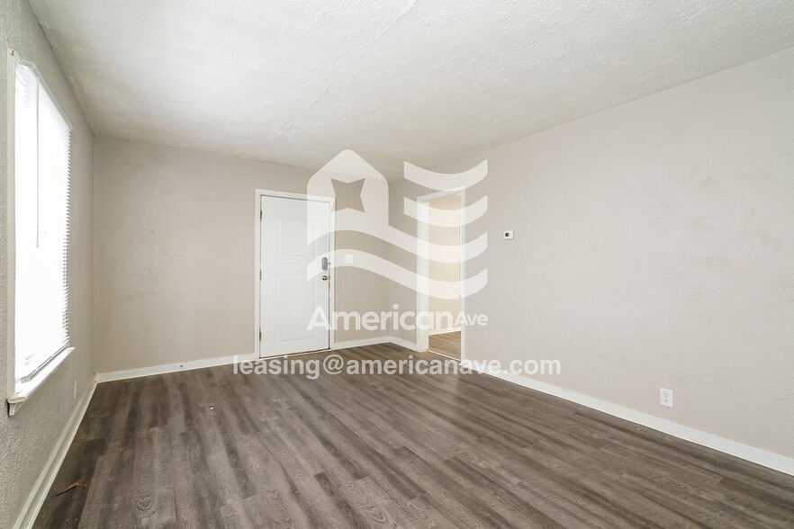 Building Photo - 2910 Frederickson St