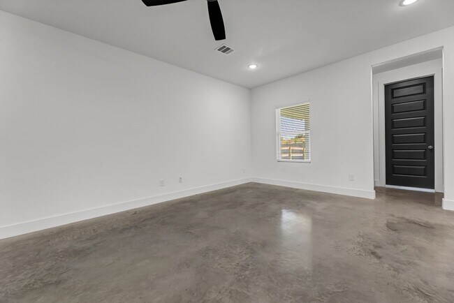 Building Photo - 3007 Alpha Wolf Ct